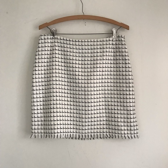 Tweed skirt - Picture 1 of 3